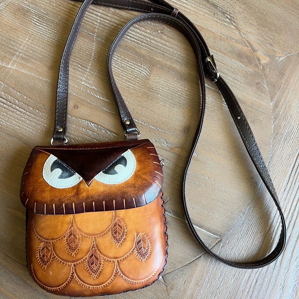 Vintage Brown Owl Design Leather Crossbody Bag